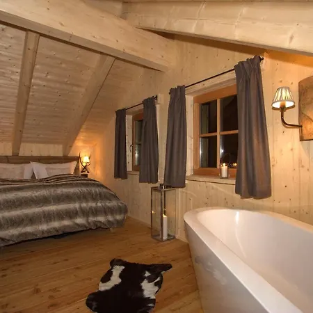 Chalet Mountain Hideaway *